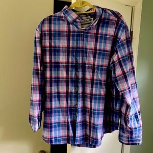 Old navy men’s button down.